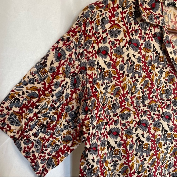 PAPILLON Women’s Vintage Red Gold Elephant Button Down Short Sleeve Size Medium - Picture 5 of 13